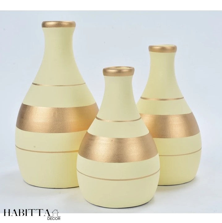 Centro Mesa de Cerâmica Decorativo com 3 Bolas de Enfeite - Fruteira, Barca e Garrafa