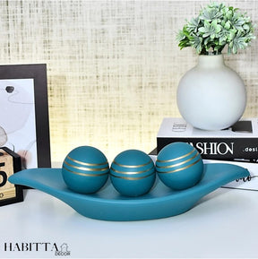 Centro Mesa de Cerâmica Decorativo com 3 Bolas de Enfeite - Fruteira, Barca e Garrafa