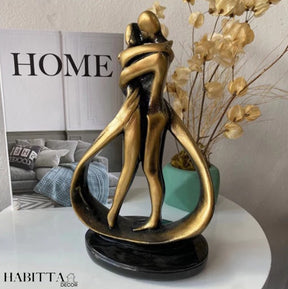 Estatueta Casal Abraçando - Dourado Envelhecido