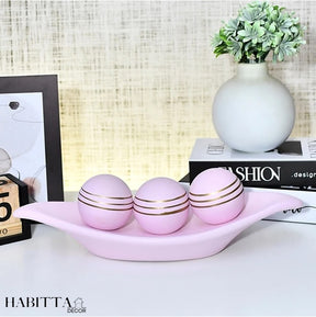 Centro Mesa de Cerâmica Decorativo com 3 Bolas de Enfeite - Fruteira, Barca e Garrafa