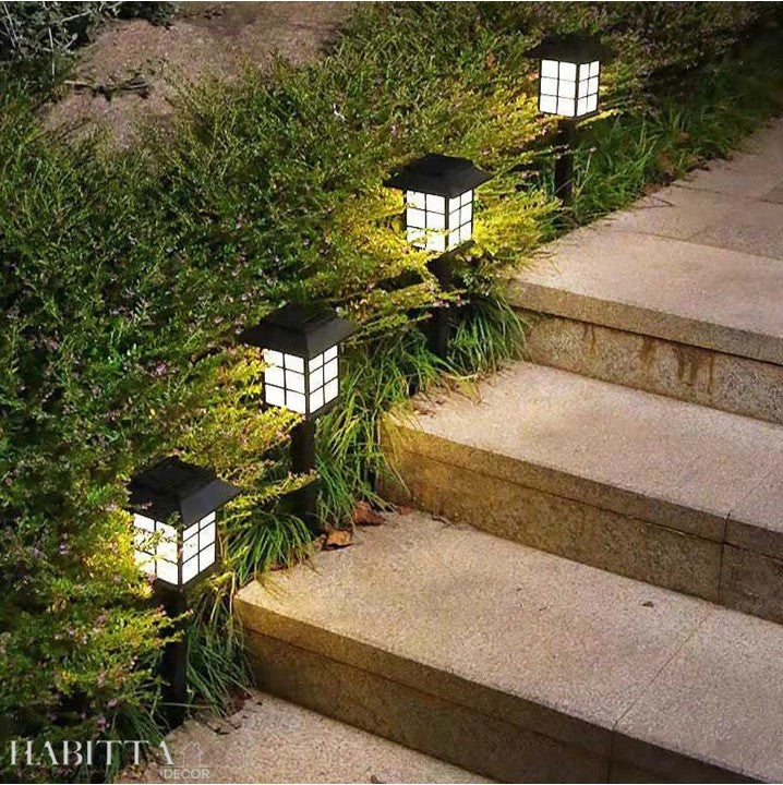 Kit Luminaria Solar de Espeto para Jardim - LED Recarregável