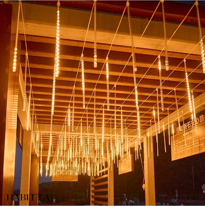 Cascata em LED para Natal e festas com 8 tubos - Bivolt