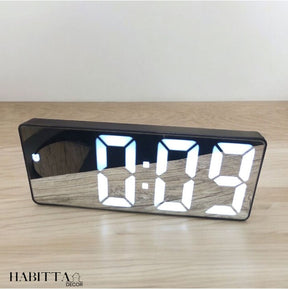 Relógio Despertador Digital Decorativo de Mesa