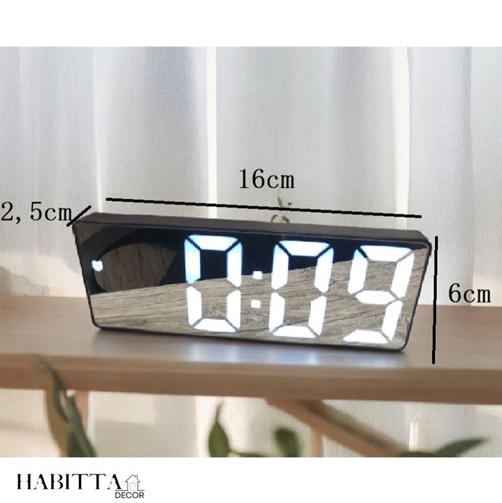 Relógio Despertador Digital Decorativo de Mesa