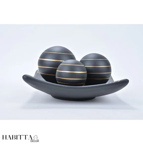 Centro Mesa de Cerâmica Decorativo com 3 Bolas de Enfeite - Fruteira, Barca e Garrafa