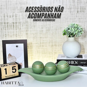 Centro Mesa de Cerâmica Decorativo com 3 Bolas de Enfeite - Fruteira, Barca e Garrafa